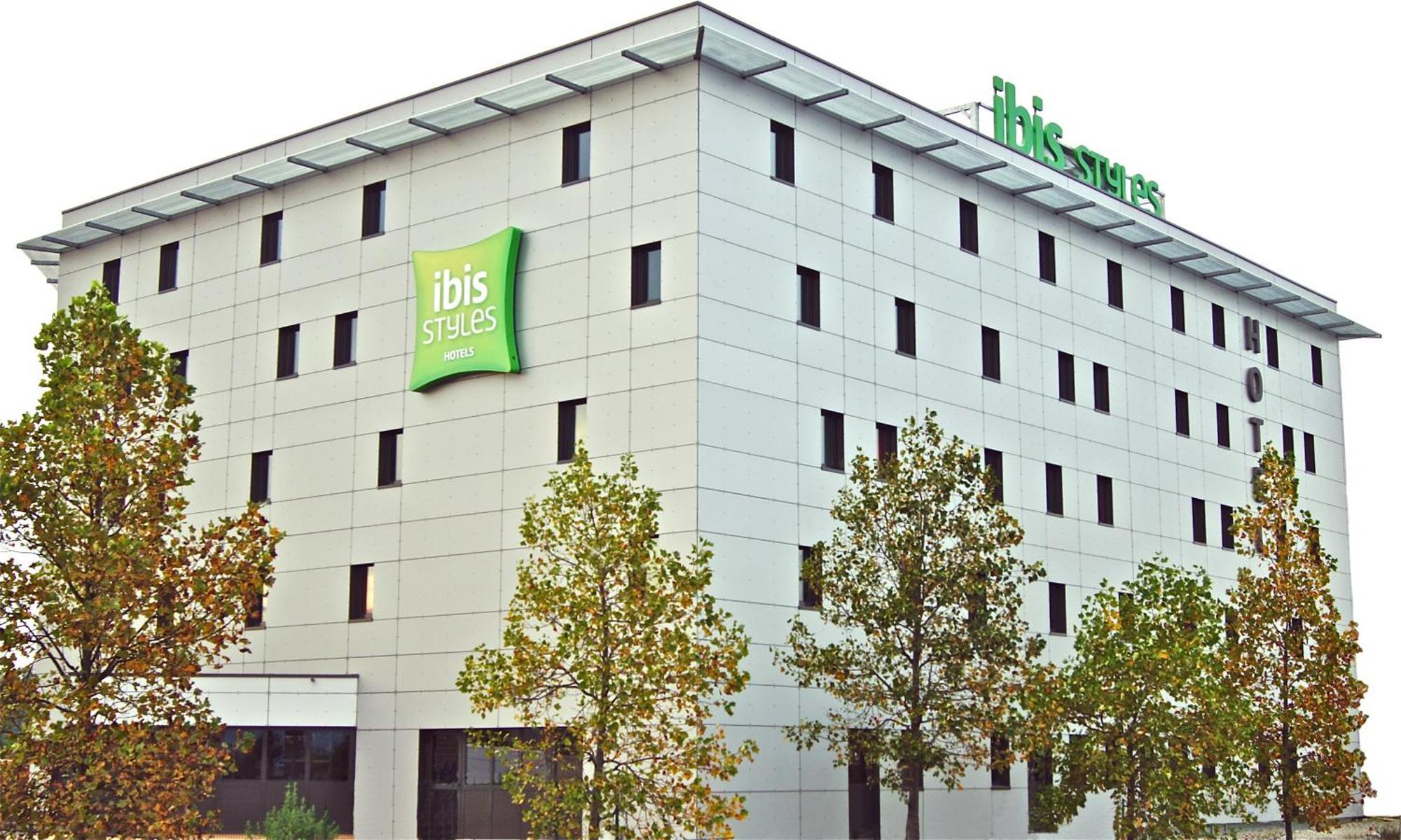 Ibis Styles Romans-Valence Gare Tgv Hotel Alixan Exterior photo